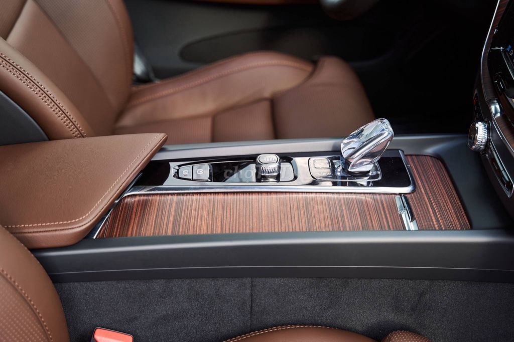 Volvo XC60 Plug-in Hybrid 2025, ưu đãi 300 triệu. Mua bán Ô tô tại Quận 7 Tp Hồ Chí Minh được đăng bởi Volvo Car Sài Gòn hình 11