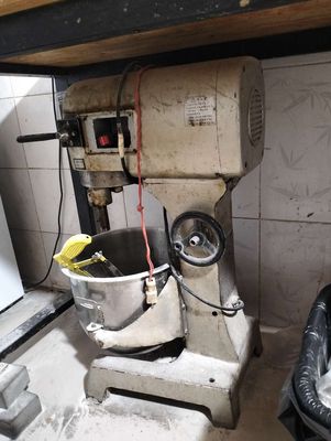 Máy trộn bột 20L. Mua bán Dụng cụ nhà bếp tại Quận Bình Thạnh Tp Hồ Chí Minh được đăng bởi le văn phong