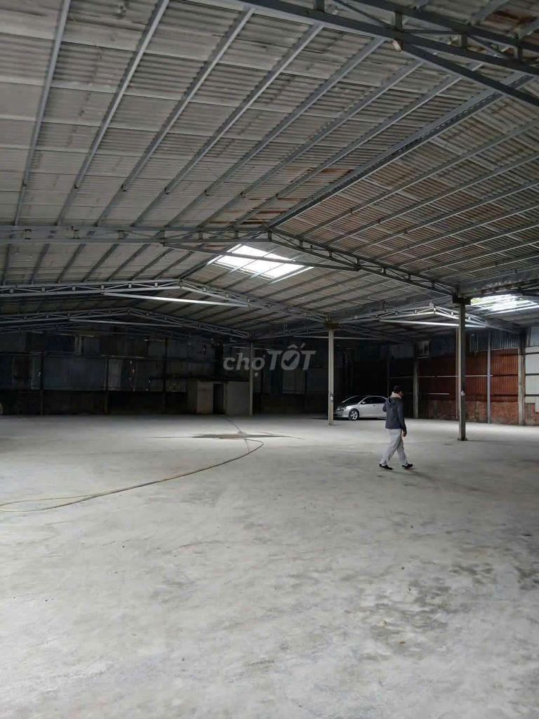 🍀 XƯỞNG GIÁ RẺ 1080m2.....Quốc Lộ 1A ...60 triệu