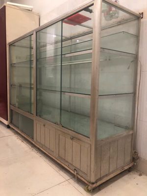 Tủ nhôm kính trưng bày. Mua bán Tủ, kệ gia đình tại Quận Tân Phú Tp Hồ Chí Minh được đăng bởi A Nguyên 
