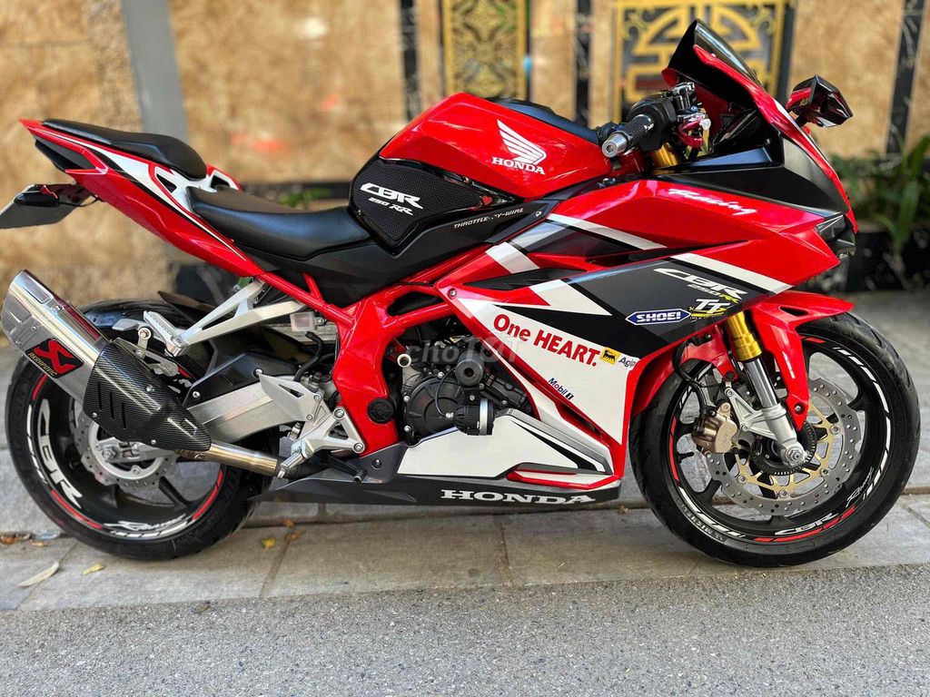 Honda CBR 250RR Lướt rất mới leng keng pkl moto. Mua bán Xe máy tại Quận Cầu Giấy Hà Nội được đăng bởi Tong motor xe may hình 2