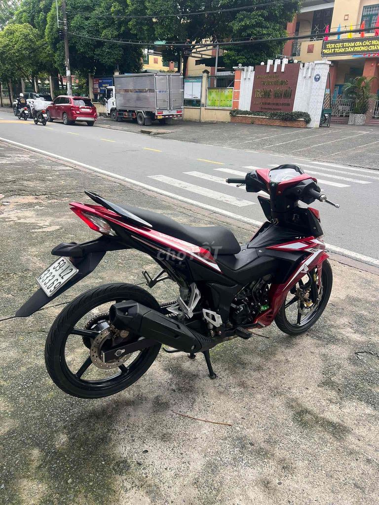 Победитель Honda V1 в Сайгонском море, главный ведущий, журнал Quiet