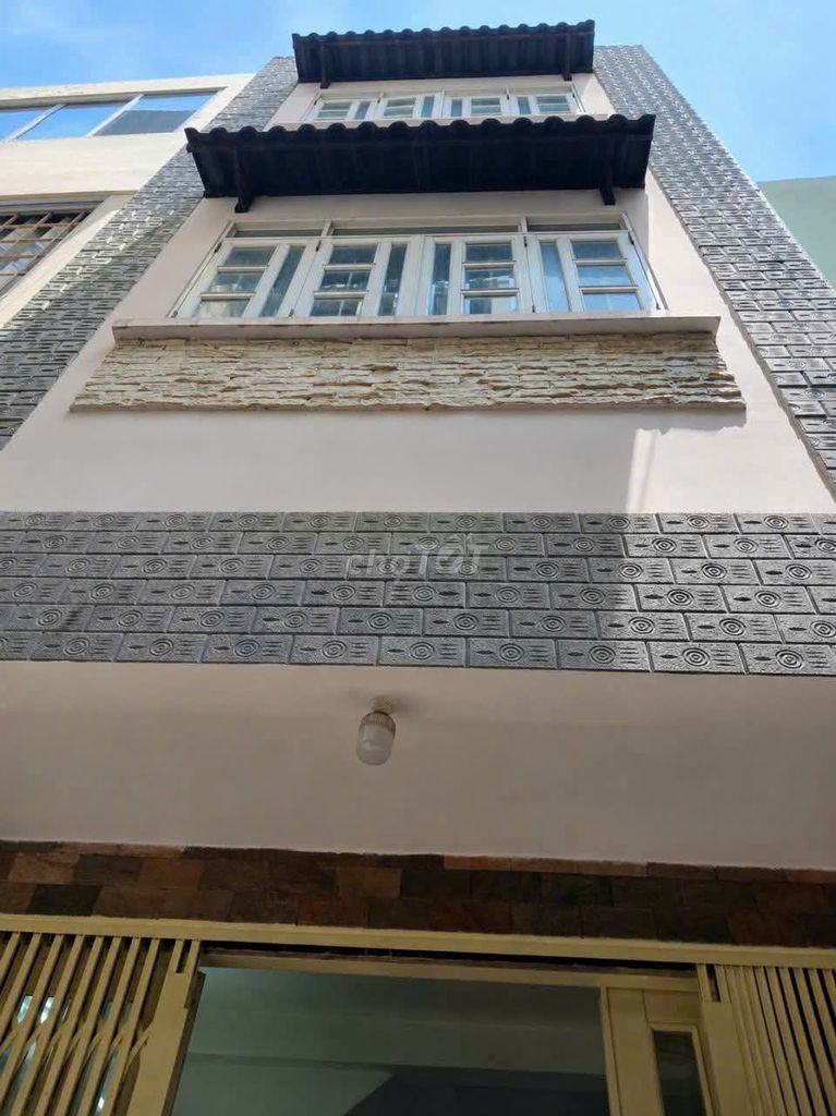 BÁN NHÀ Q1 HẺM 115 TRẦN ĐÌNH XU, 1 TRỆT 2 LẦU, 2PN, 3WC