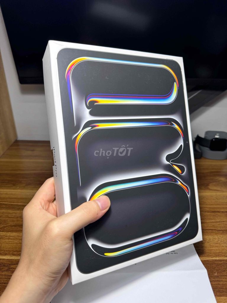 Apple iPad Pro M5 11 inch 256GB Mới Nguyên Seal. Mua bán Máy tính bảng tại Quận Đống Đa Hà Nội được đăng bởi Nguyễn Khắc Thơ hình 1