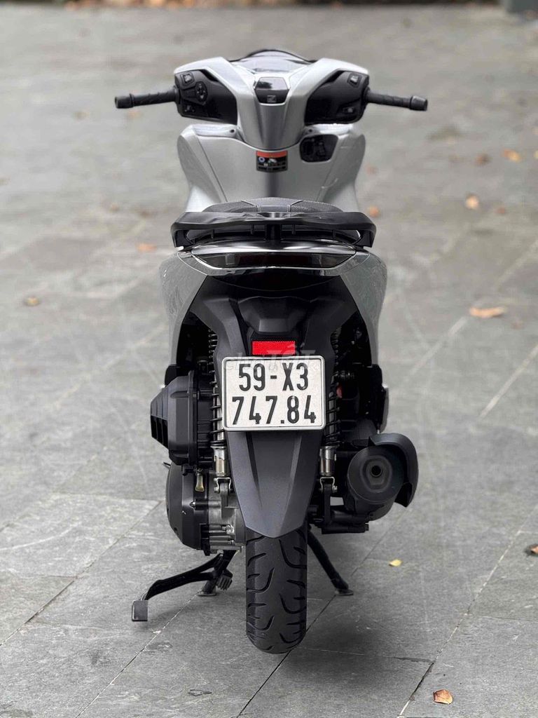 SH 150i ĐK CUỐI 2021 Mix BẠC POSCHE. Mua bán Xe máy tại Thành phố Thủ Đức Tp Hồ Chí Minh được đăng bởi Vũ Vũ hình 2