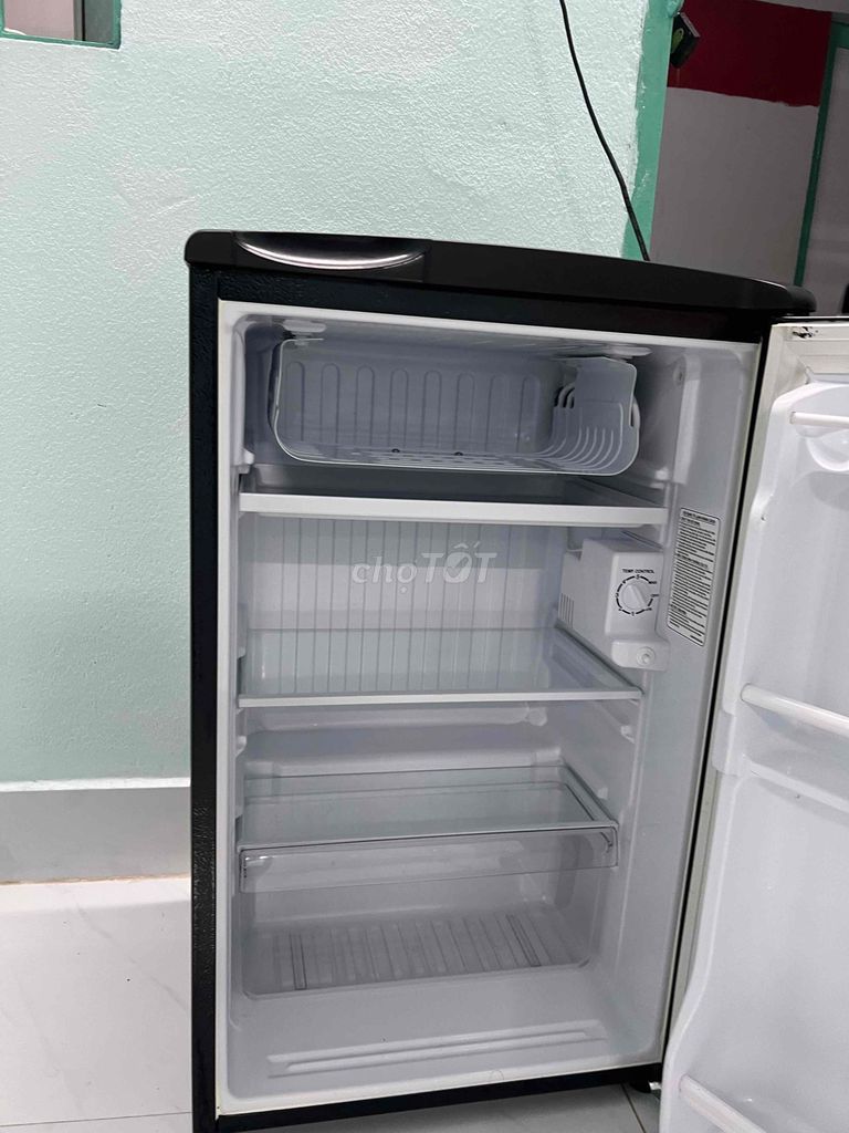 Tủ lạnh Aqua 90 lít Đen Đã sử dụng. Mua bán Tủ lạnh tại Huyện Nhà Bè Tp Hồ Chí Minh được đăng bởi Nguyễn Minh Đức hình 1
