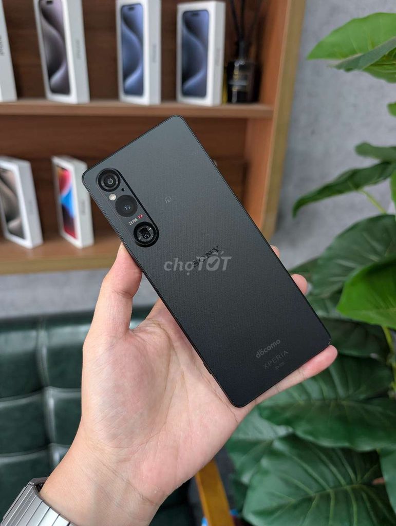 Sony Xperia 1 Mark 5 256GB Đen Nhật. Mua bán Điện thoại tại Thành phố Buôn Ma Thuột Đắk Lắk được đăng bởi Định Phone47 hình 1