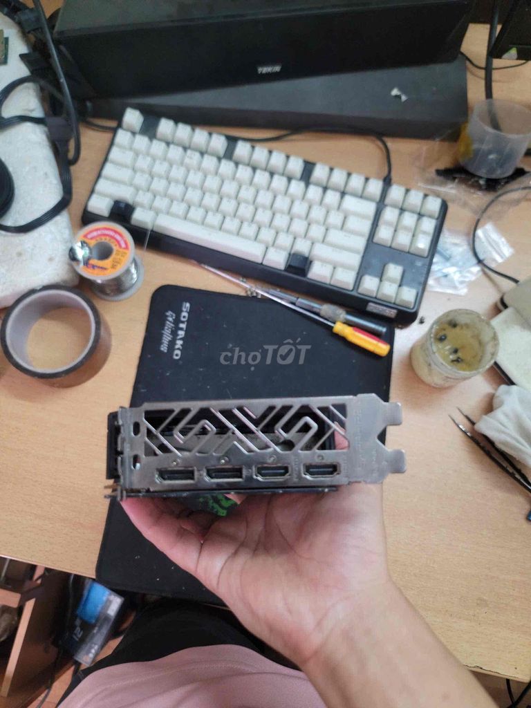 Card đồ họa Sapphire RX 5600 XT Đen. Mua bán Linh kiện (RAM, Card...) tại Huyện Thạch Thất Hà Nội được đăng bởi Lam trường Nguyễn hình 1