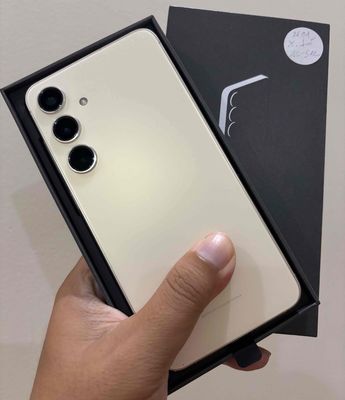 Samsung S24 plus 12/256 kích hoạt online likenew