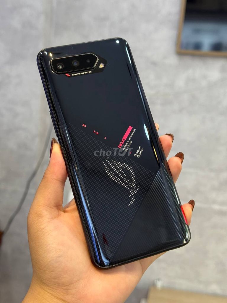 ROG Phone 5 ✨ Đen hầm hố, chiến game siêu mượt. Mua bán Điện thoại tại Quận 10 Tp Hồ Chí Minh được đăng bởi Lê Quân Mobile hình 1