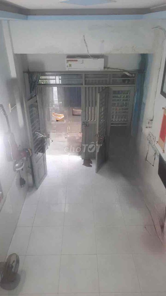 CHO THUÊ NHÀ NGUYÊN CĂN . 3x11m. 2 P NGỦ . 2 TOLET