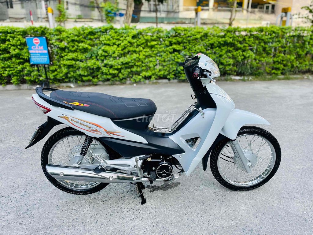 Honda Wave 50cc 2023 Trắng. Mua bán Xe máy tại Quận Cầu Giấy Hà Nội được đăng bởi Xe Máy Việt Quỳnh hình 3