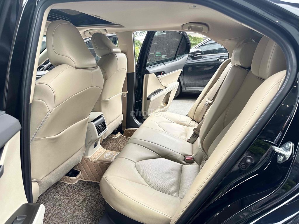 Toyota Camry 2.5 HEV 2022 như mới. Mua bán Ô tô tại Quận Nam Từ Liêm Hà Nội được đăng bởi Đại lý Toyota Mỹ Đình hình 14