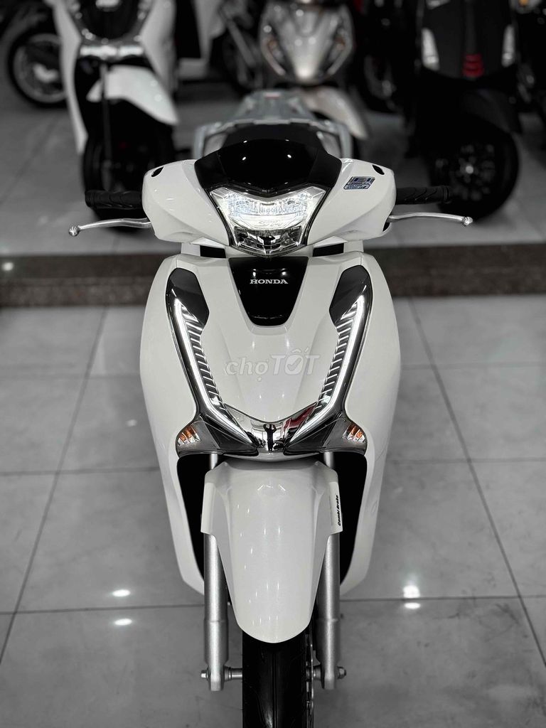 Sh125i 2018 Lướt chính chủ ký ( Hỗ trợ GÓP ) 🔥🔥🔥. Mua bán Xe máy tại Thị xã Phú Mỹ Bà Rịa - Vũng Tàu được đăng bởi Cửa Hàng Xe Máy Phú Mỹ hình 14