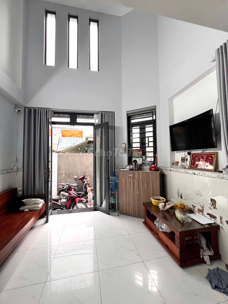 Hiếm Nhà 4 Tầng Linh Chiểu 35m² Nở Hậu, Đối Diện Vincom Võ Văn Ngân
