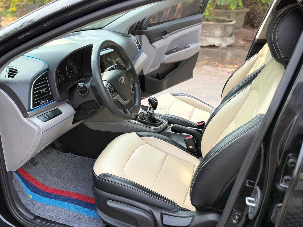 Hyundai Elantra 2017 1.6 MT - 90000 km. Mua bán Ô tô tại Huyện Gia Lộc Hải Dương được đăng bởi Nhất Tín Ô Tô Hải Dương hình 6