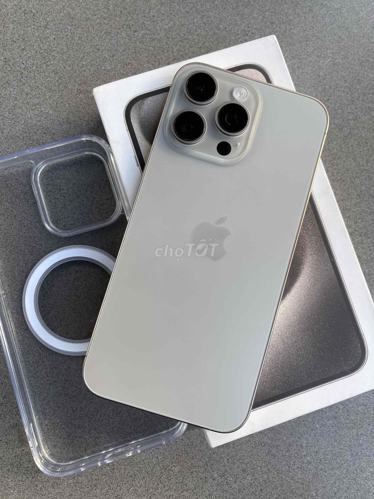 iPhone 15 Pro Max 256GB Quốc tế nguyên zin. Mua bán Điện thoại tại Thành phố Thủ Dầu Một Bình Dương được đăng bởi Khánh Phát  hình 1