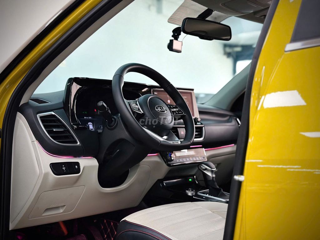 Kia Seltos 2020 1.6AT Premium - 22000 km. Mua bán Ô tô tại Thành phố Thủ Đức Tp Hồ Chí Minh được đăng bởi Kim Ngân Xe Lướt hình 11