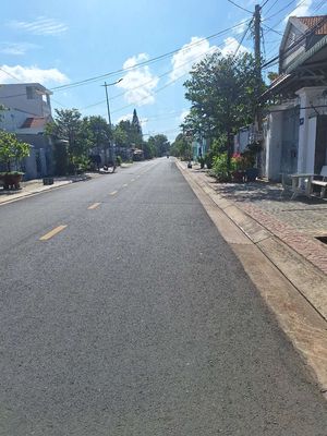 Nhà kinh doanh trung tâm Tp Bà Rịa tóp hậu cắt lỗ cực rẻ 313m2/6ty8. Mua bán nhà ở tại Thành phố Bà Rịa Bà Rịa - Vũng Tàu được đăng bởi Văn Quyết