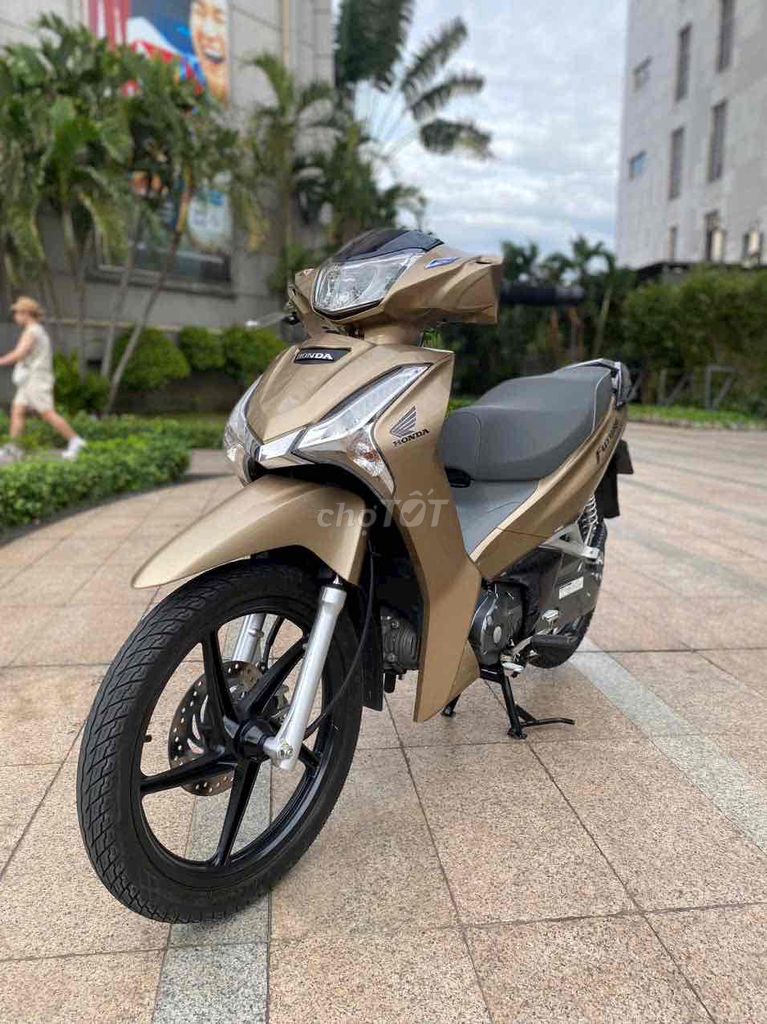 cần bán xe fu led Full new : 9 chủ sang tên .. Mua bán Xe máy tại Quận 11 Tp Hồ Chí Minh được đăng bởi cá nhân  hình 2