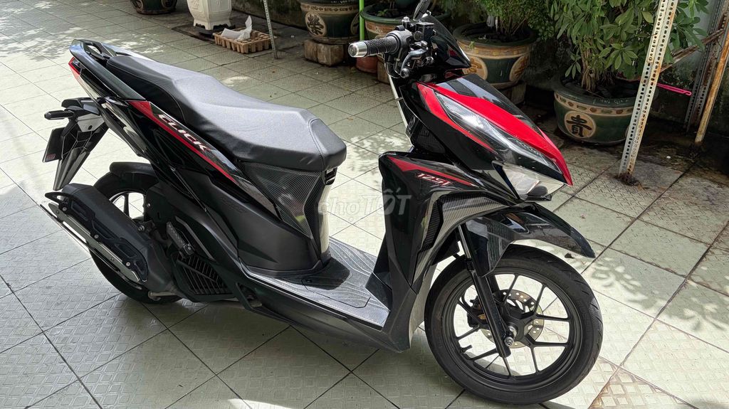 Honda Click 125i 2019 Черно-красный
