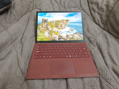 Surface Laptop 1, Core i7-7660U/ 16GB/ 512GB 13.5"