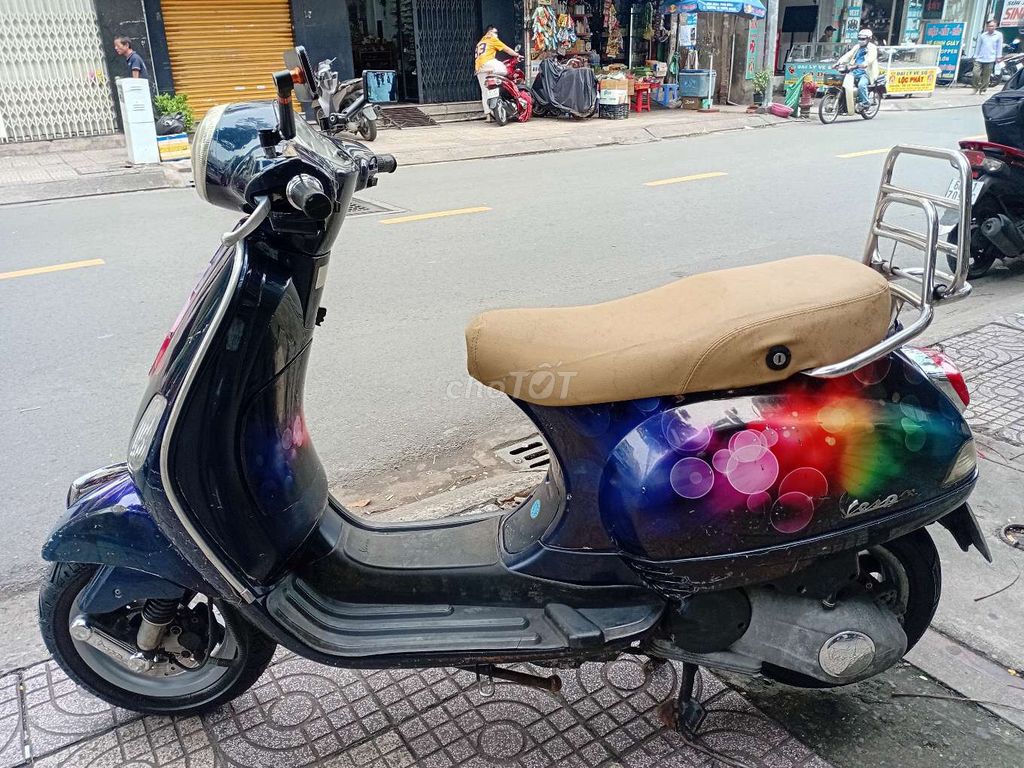 Vespa 3ie 125,có fi,xe nhập khẩu,đời2012,ký giấyok. Mua bán Xe máy tại Quận 3 Tp Hồ Chí Minh được đăng bởi Lữ Trung Hùng hình 2