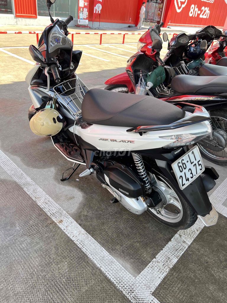 cần bán hoặc giao lưu. Mua bán Xe máy tại Huyện Lấp Vò Đồng Tháp được đăng bởi trí hải hình 3