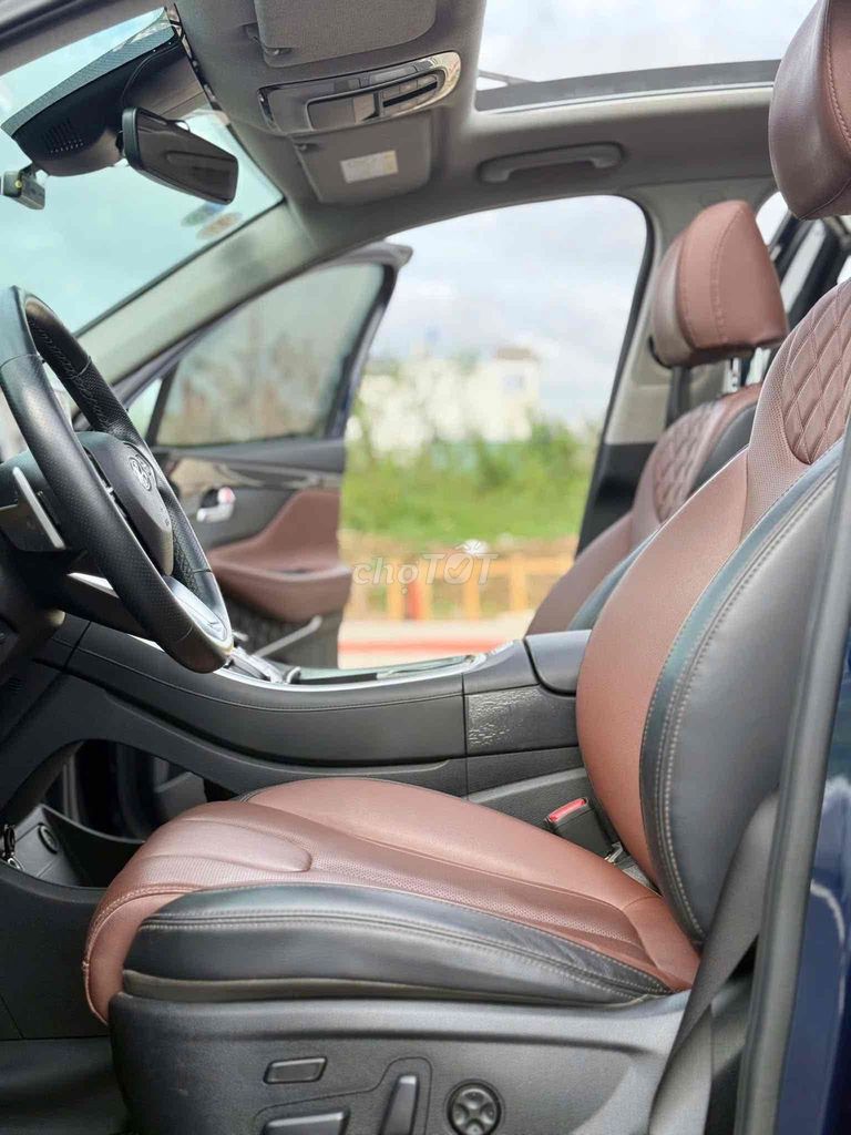 Santafe Premium 2022 , 2 cầu, máy dầu , odo 34.000. Mua bán Ô tô tại Huyện Hóc Môn Tp Hồ Chí Minh được đăng bởi Nguyễn Duy Khánh hình 12