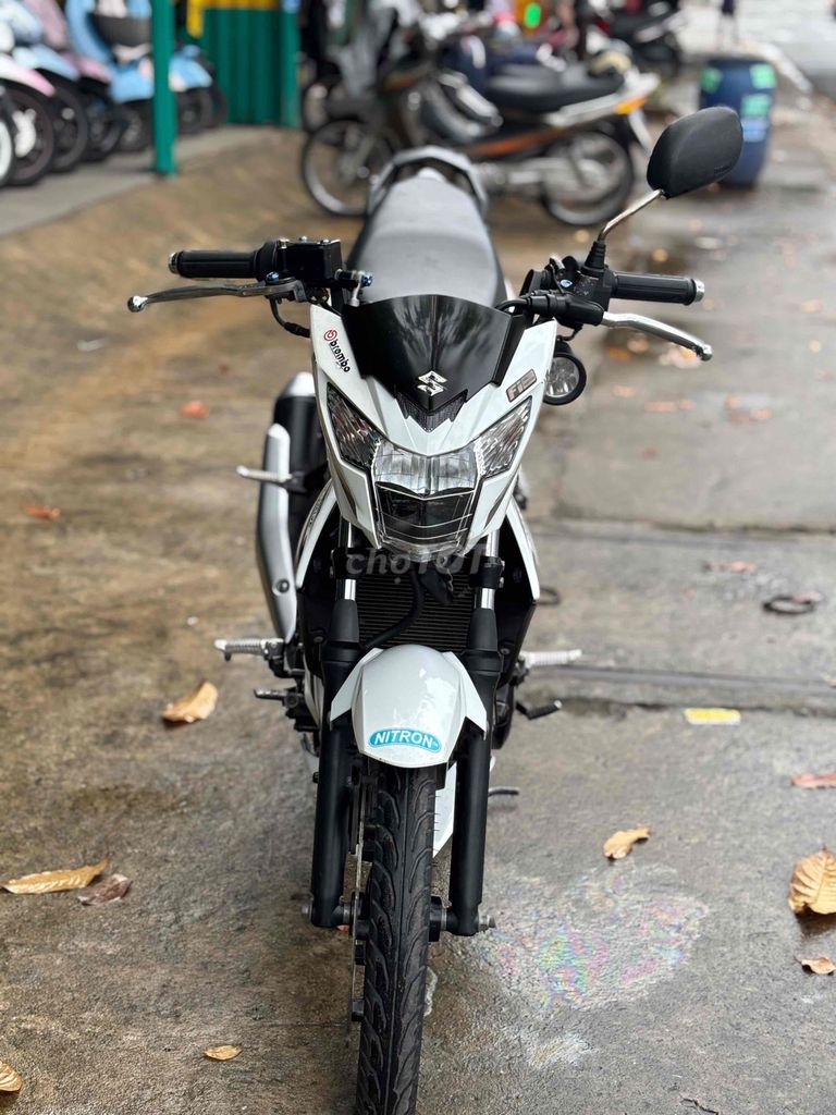 Suzuki Raider Satria Trắng Côn tay. Mua bán Xe máy tại Thị xã Bến Cát Bình Dương được đăng bởi xe máy trả góp tín nghĩa  hình 12