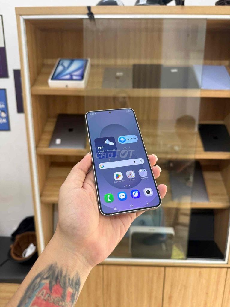 Samsung S25 Plus QTE 12GB/256GB Xám Like New 99%. Mua bán Điện thoại tại Quận Đống Đa Hà Nội được đăng bởi KT Hà Nội Mobile hình 1