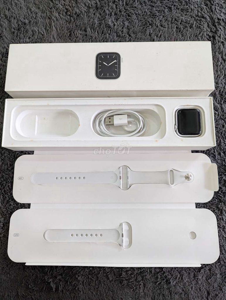 Apple Watch Series 5 40mm Bạc full rin full box. Mua bán Thiết bị đeo thông minh tại Quận Hải Châu Đà Nẵng được đăng bởi thắng hình 1