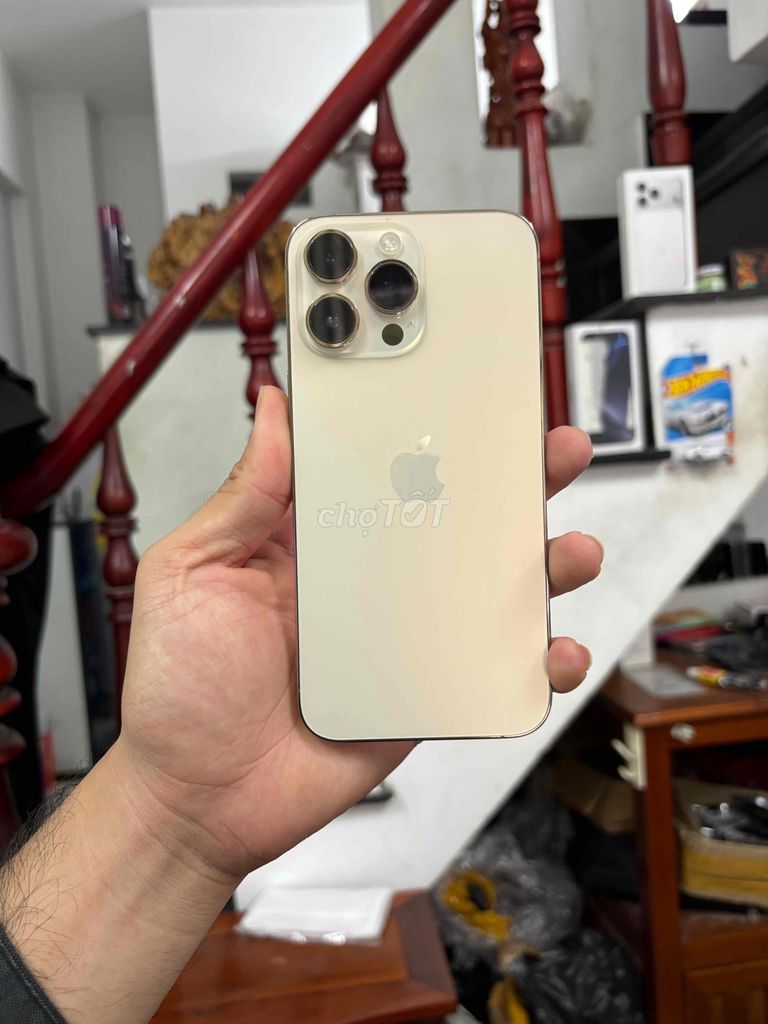 iPhone 14 Promax 128GB quốc tế zin có góp. Mua bán Điện thoại tại Quận 12 Tp Hồ Chí Minh được đăng bởi Hoàng Minh Tiến Luxury hình 1