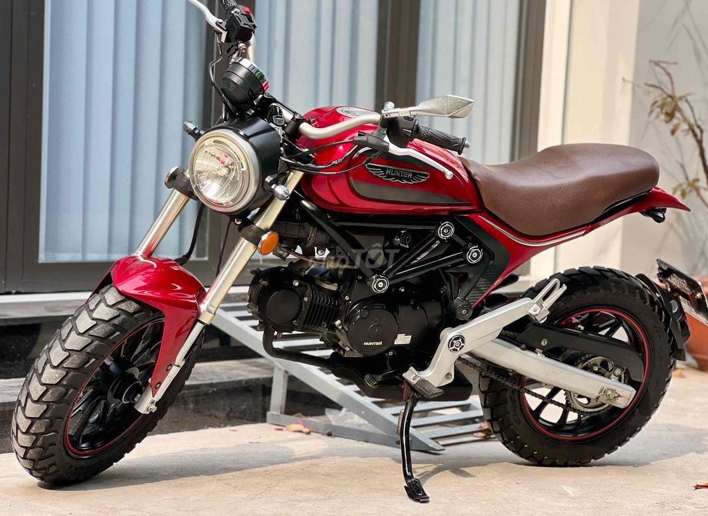 Hunter City kiểu dáng Scrambler chính chủ 2023