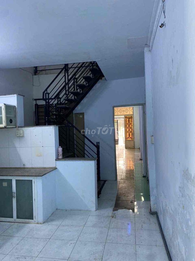 Аренда · 2 комн. · 100 м² · Quận Bình Tân, ул. Đường số 8