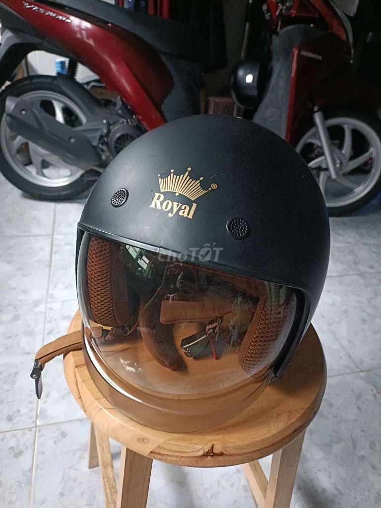 Nón bảo hiểm . Mua bán Phụ kiện thời trang khác tại Thành phố Mỹ Tho Tiền Giang được đăng bởi Ngoan hình 1