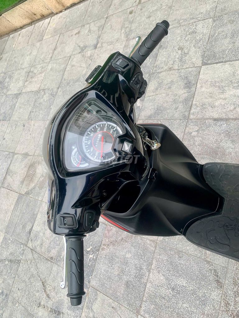 Vision 2017 bản sport. Mua bán Xe máy tại Quận Hoàng Mai Hà Nội được đăng bởi Trường Giang Phạm hình 6