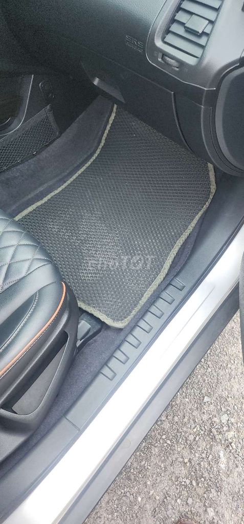 Luxgen u6 2015 - 25000 km. Mua bán Ô tô tại Thành phố Thủ Đức Tp Hồ Chí Minh được đăng bởi Khiem Huynh hình 16