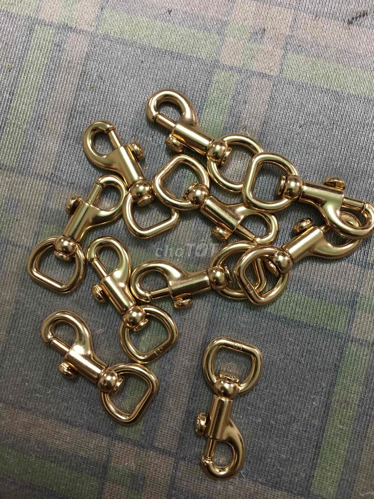 Móc khóa Coach Đồng Vàng đồng 5.5cm. Mua bán Sở thích khác tại Thành phố Buôn Ma Thuột Đắk Lắk được đăng bởi Lý Tân hình 1