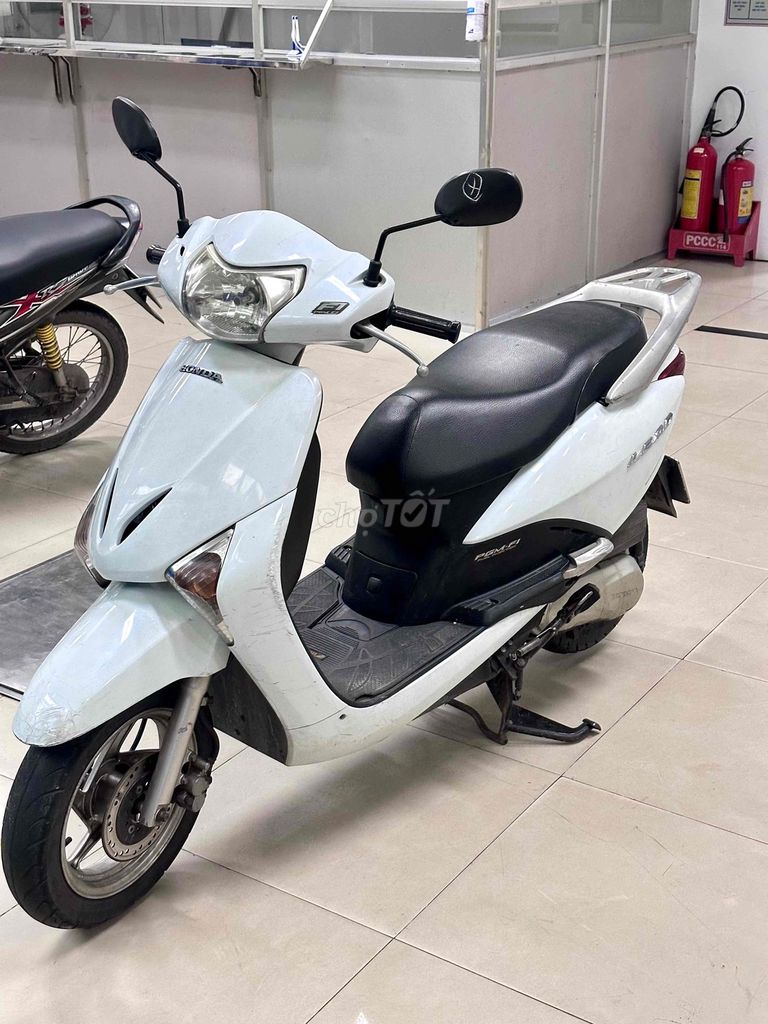 Продам свинец 110 июля 2009 г. Белый камайский новый кенг 90% Bstp