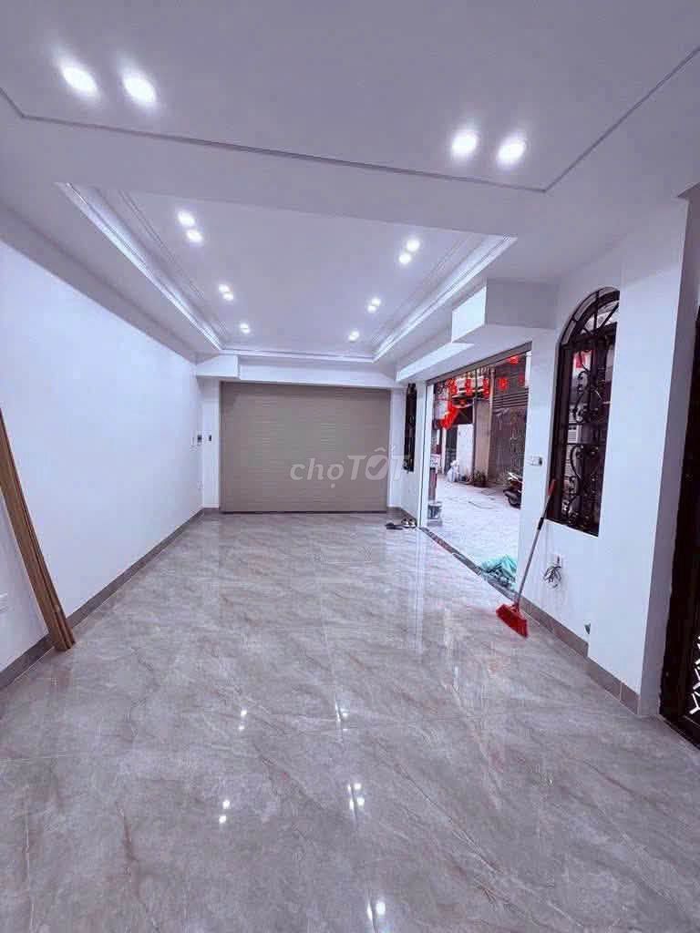 Продается 7-этажный угловой участок лифта Sai Dong Elevator, 11 миллиардов долларов