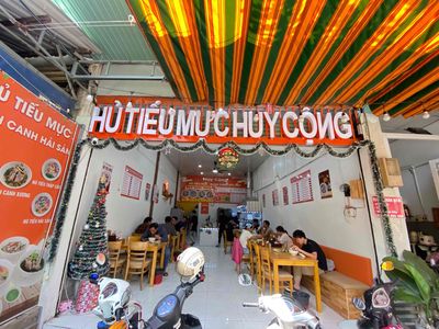 Quán Hủ Tiếu Mực Huy Cộng Cần tuyển Nhân Sự