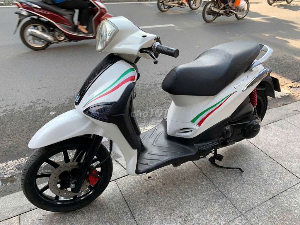Piaggio Liberty 2012 mới 90% biển số 61. Mua bán Xe máy tại Quận Tân Phú Tp Hồ Chí Minh được đăng bởi Tuanduy hình 6