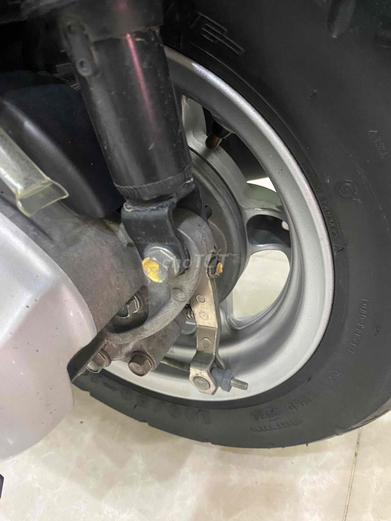 Lead trắng cọp 10k km bsđg vip mới 98%. Mua bán Xe máy tại Quận 1 Tp Hồ Chí Minh được đăng bởi Tiến Nguyễn Q1 hình 6