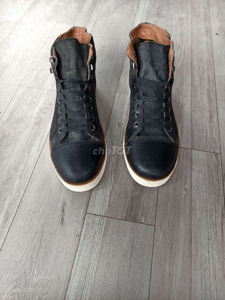 Boots cổ lửng size 44