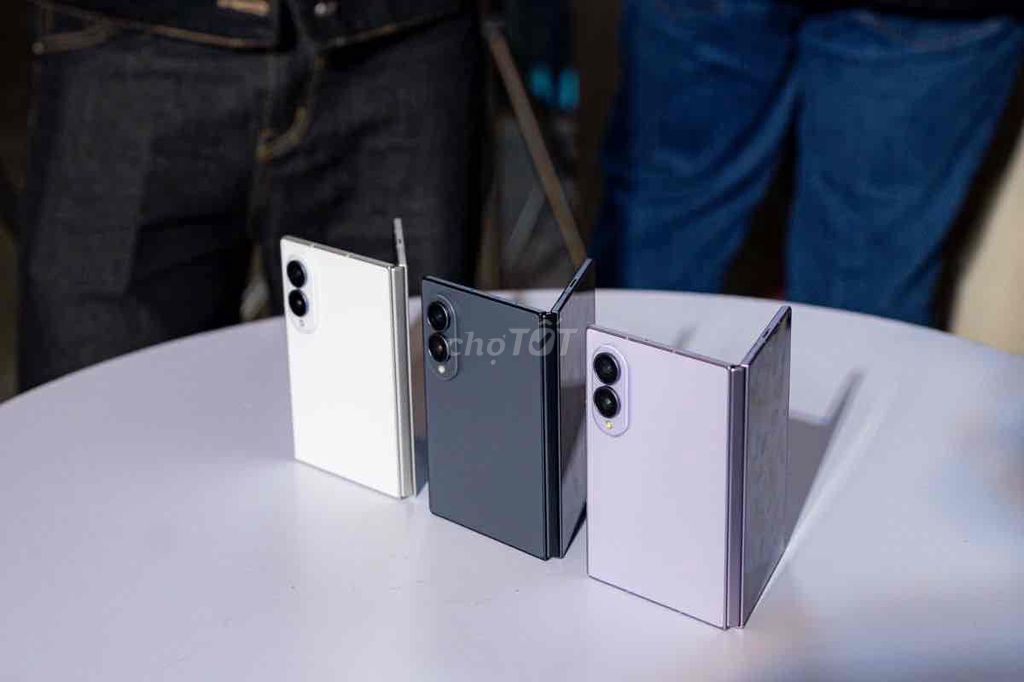 Samsung Galaxy Z Fold 8 12GB/256GB Đa dạng. Mua bán Điện thoại tại Quận Bình Tân Tp Hồ Chí Minh được đăng bởi Phan Minh Phong hình 1