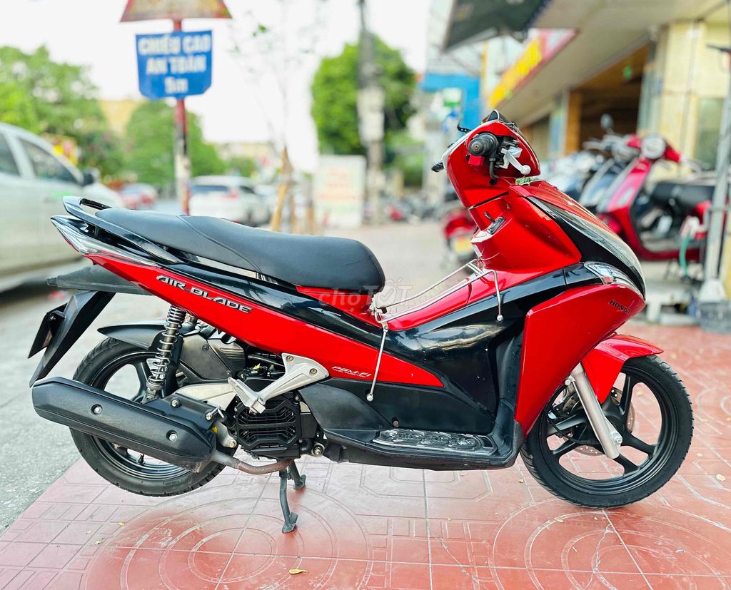 Воздушное лезвие Honda 110 2012 красно-черное
