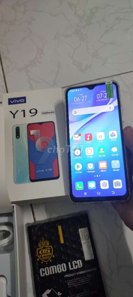 Vivo y19 ram8/128 pin 5000 fun hộp fun phụ kien