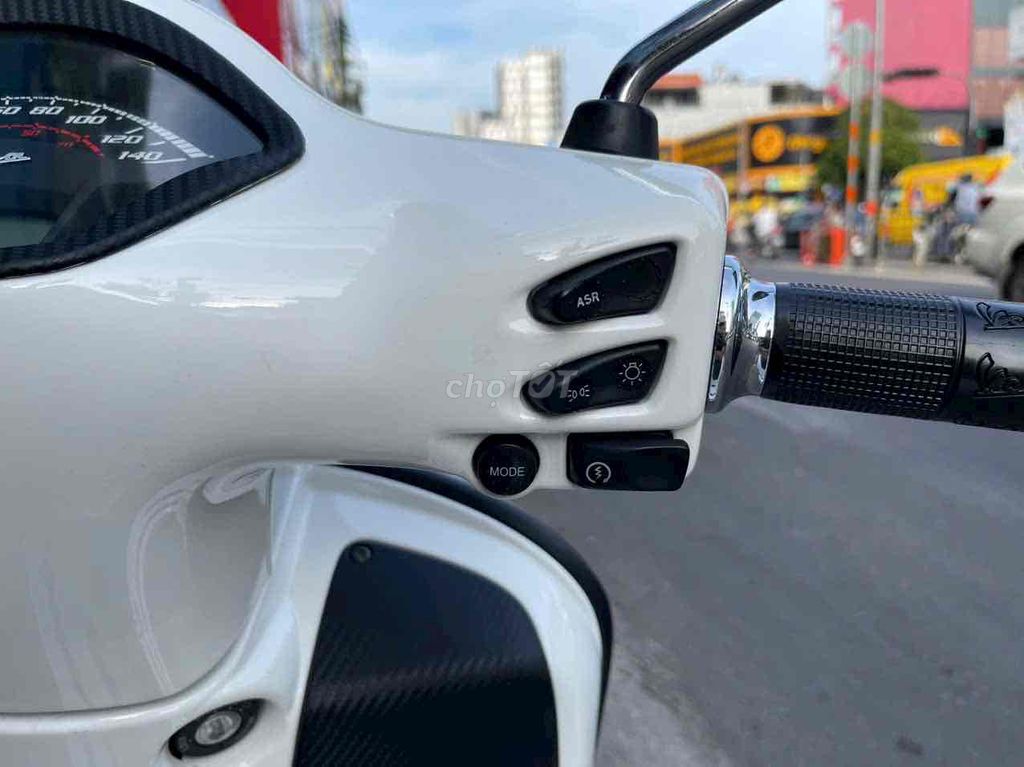 PIAGIIO SUPER/300cc Quastar - model 2019. Mua bán Xe máy tại Quận Phú Nhuận Tp Hồ Chí Minh được đăng bởi vespa cũ PiAGIO Cao Cấp TUẤN CƯƠNG SAIGON  hình 6