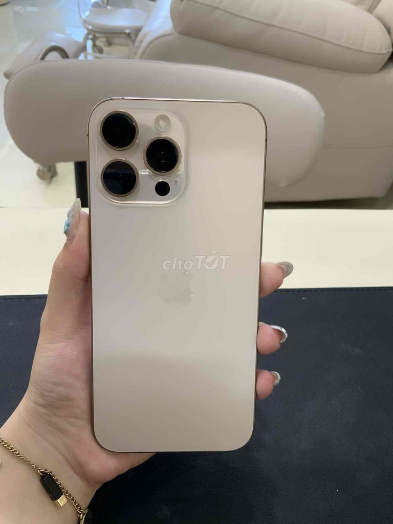 Apple iPhone 16 Pro Max 256GB Vàng Xa Mạc. Mua bán Điện thoại tại Quận Bình Tân Tp Hồ Chí Minh được đăng bởi LynKa  hình 1